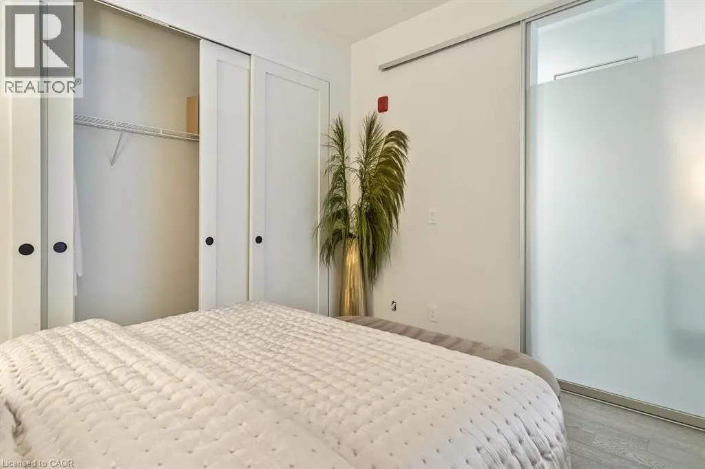 123 MAURICE Drive Unit# 105 #105