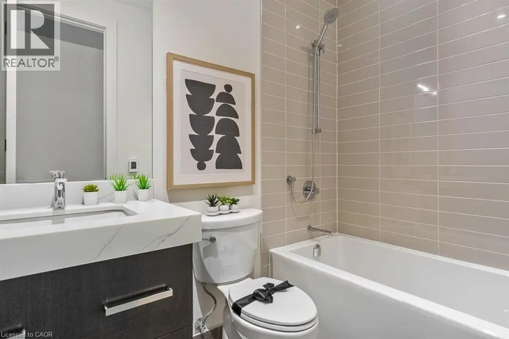 123 MAURICE Drive Unit# 105 #105