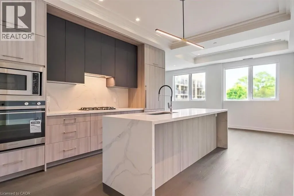 123 MAURICE Drive Unit# 201 #201