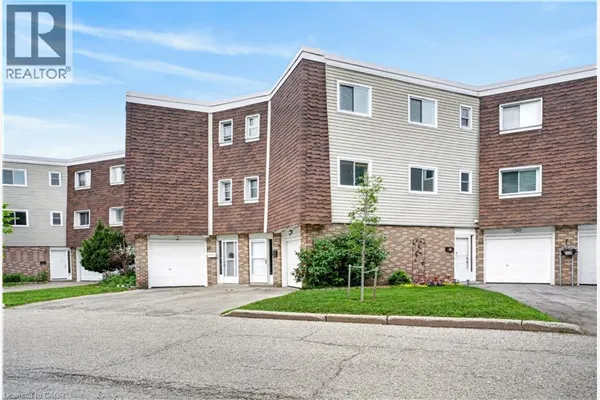 60 ELMSDALE Drive Unit# 66