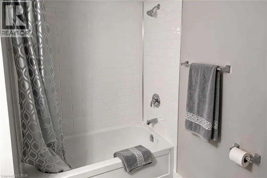3085 KINGSWAY Drive Unit# 22 #22