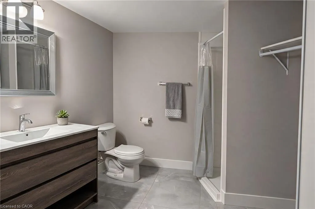 3085 KINGSWAY Drive Unit# 22 #22