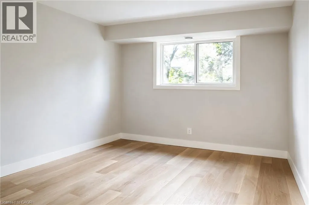 3085 KINGSWAY Drive Unit# 22 #22