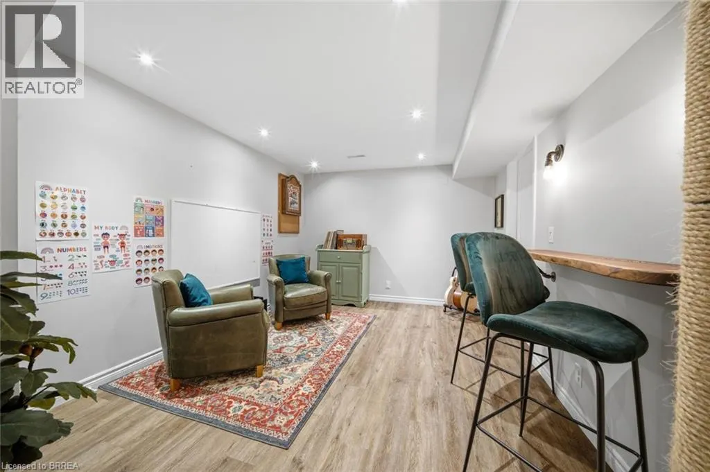 137 CHUDLEIGH Street