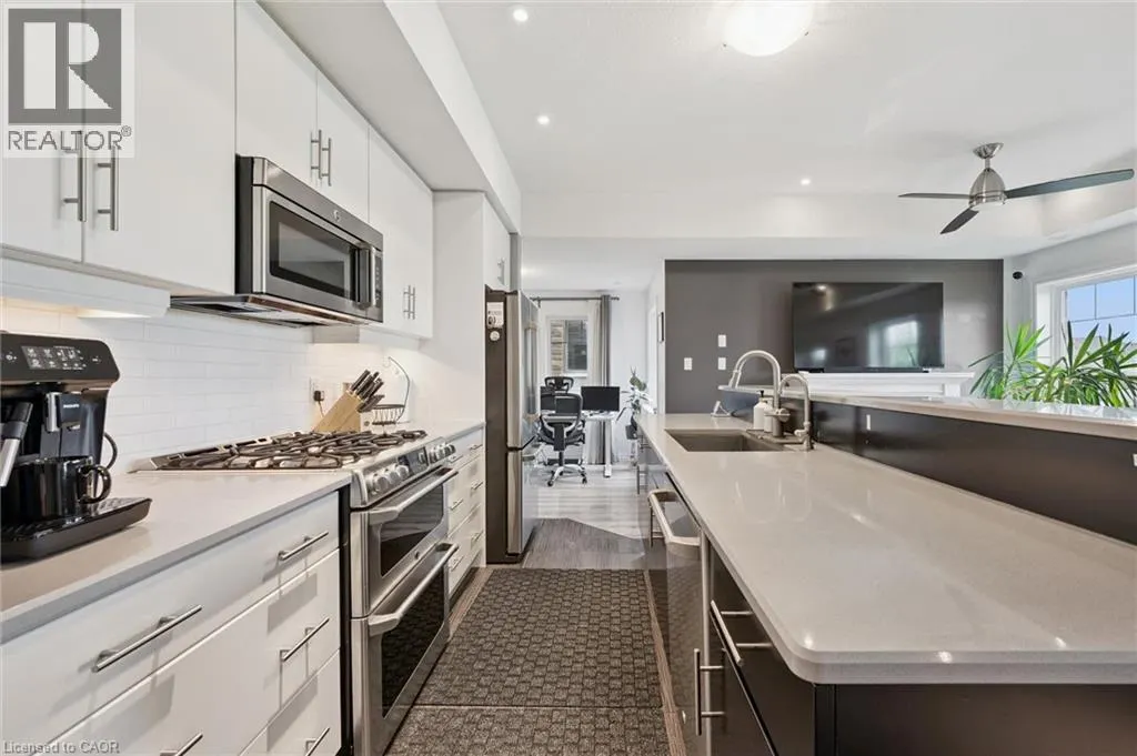 70 WILLOWRUN Drive Unit# C8 #C8