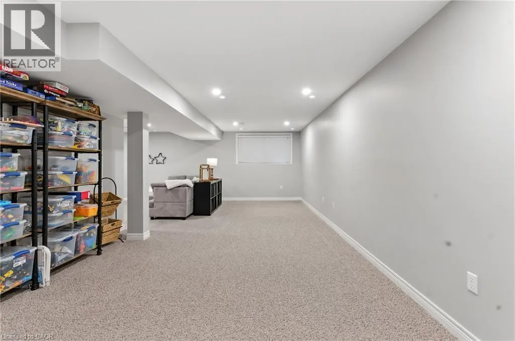 27 SOUTHWOOD Crescent