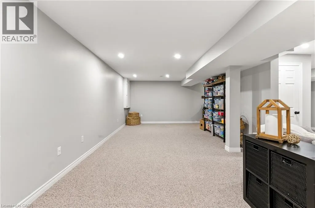 27 SOUTHWOOD Crescent