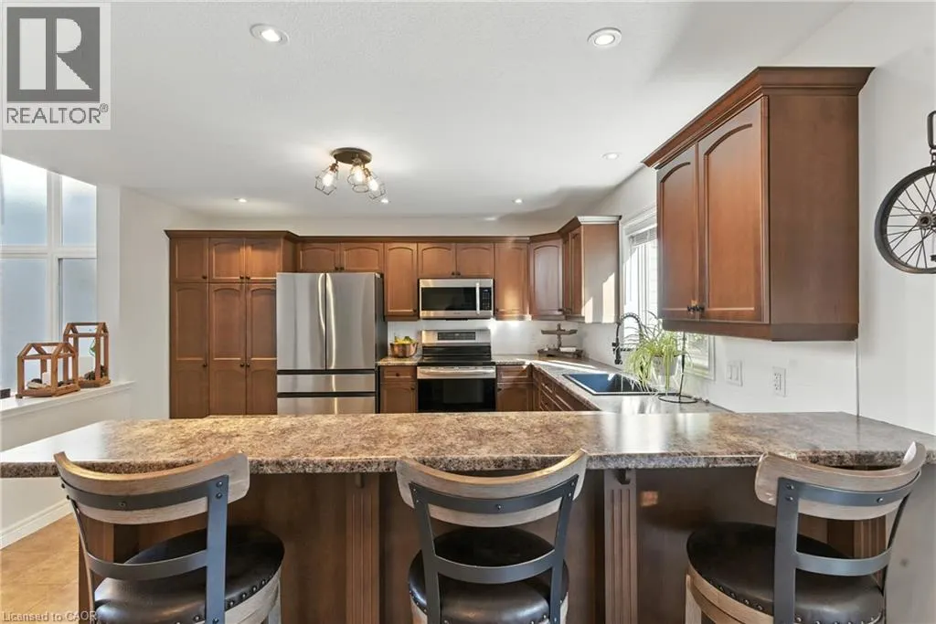 27 SOUTHWOOD Crescent