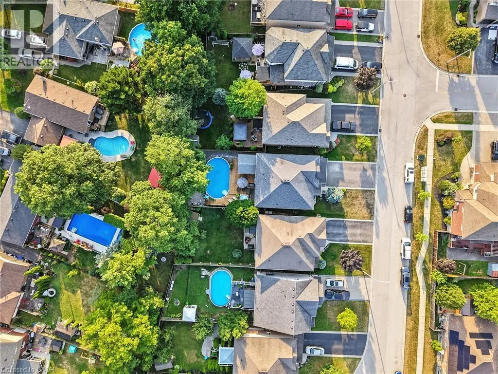 27 SOUTHWOOD Crescent