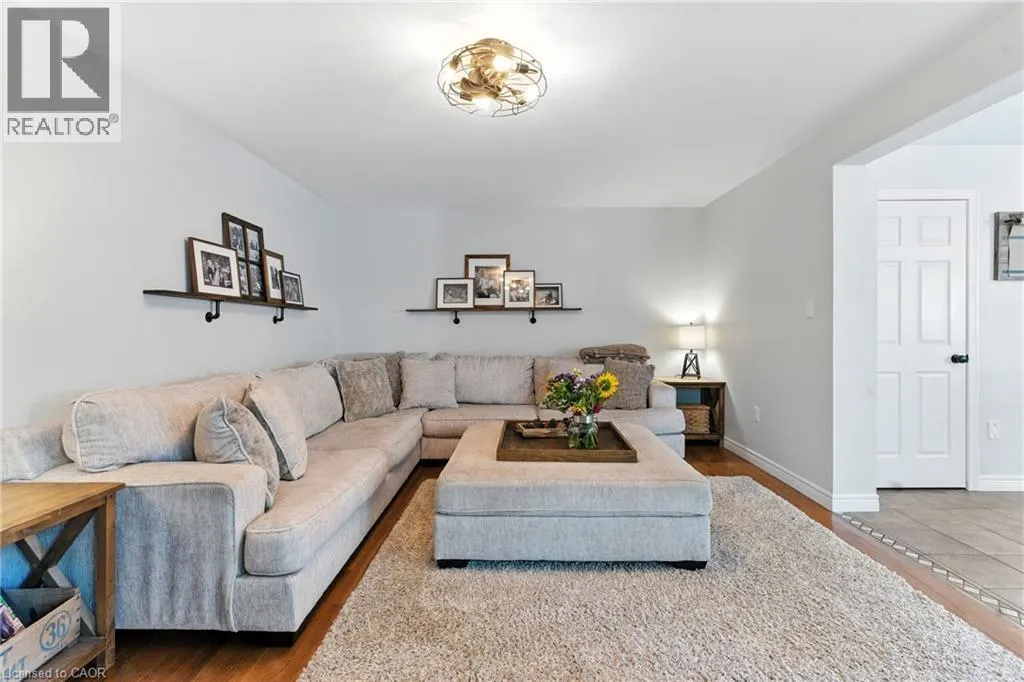 27 SOUTHWOOD Crescent