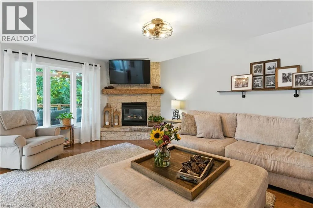 27 SOUTHWOOD Crescent