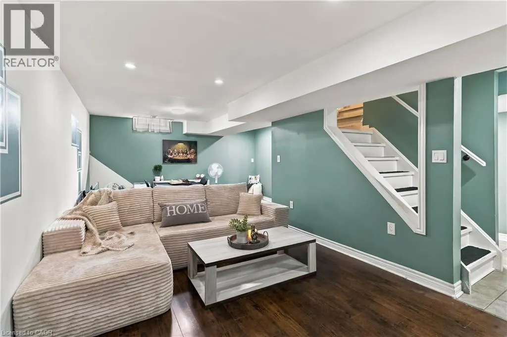 608 WOODWARD Avenue