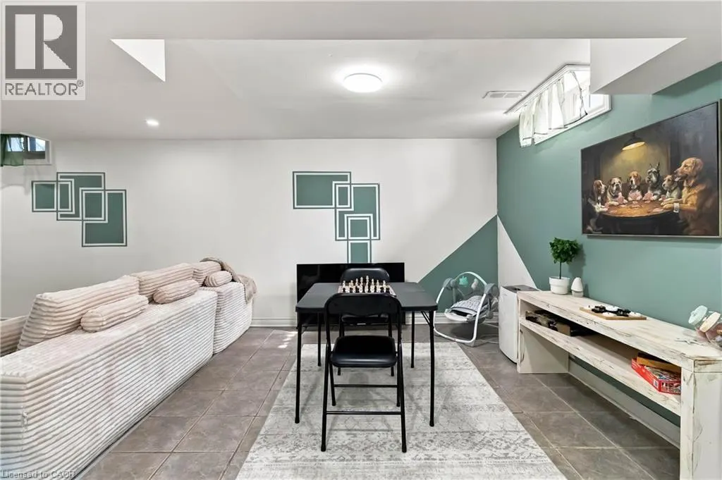 608 WOODWARD Avenue