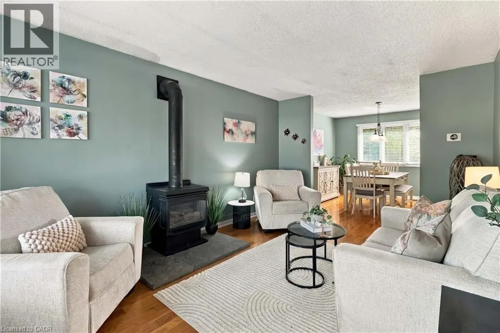 608 WOODWARD Avenue