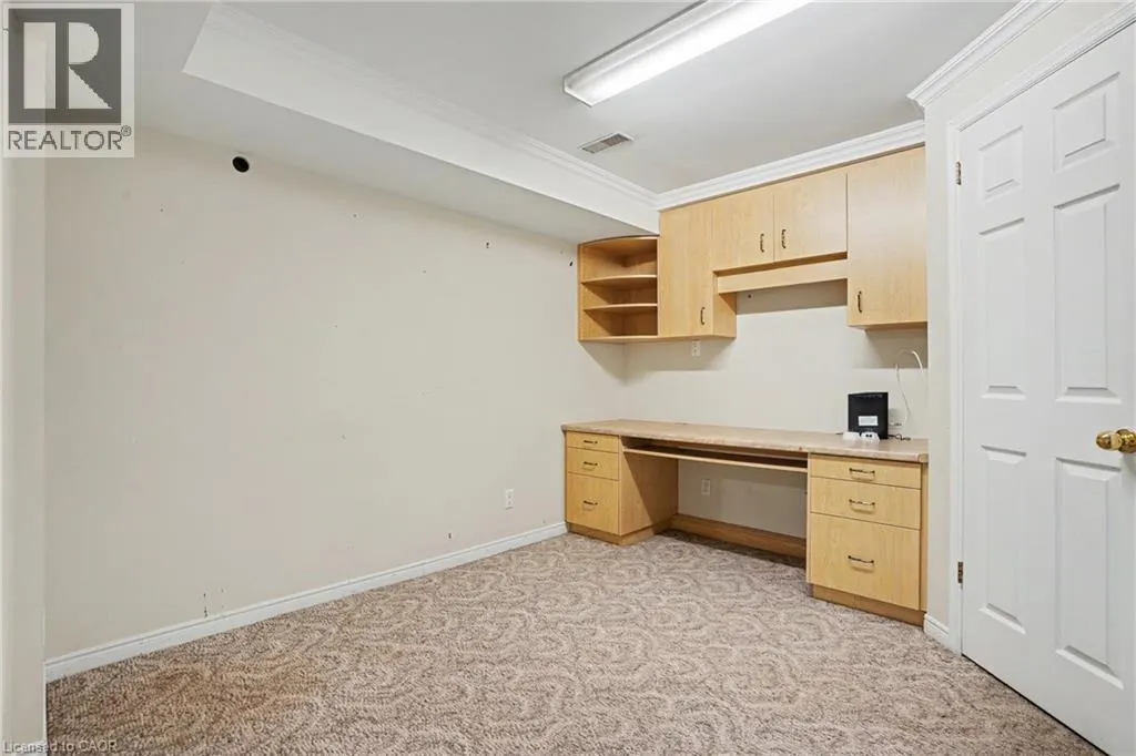 21 FAREWELL Crescent