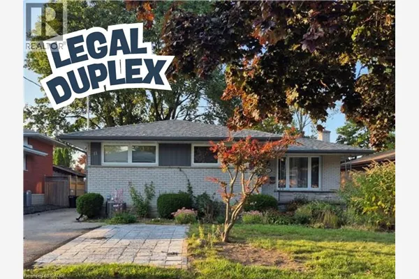 11 DUNCAIRN Avenue