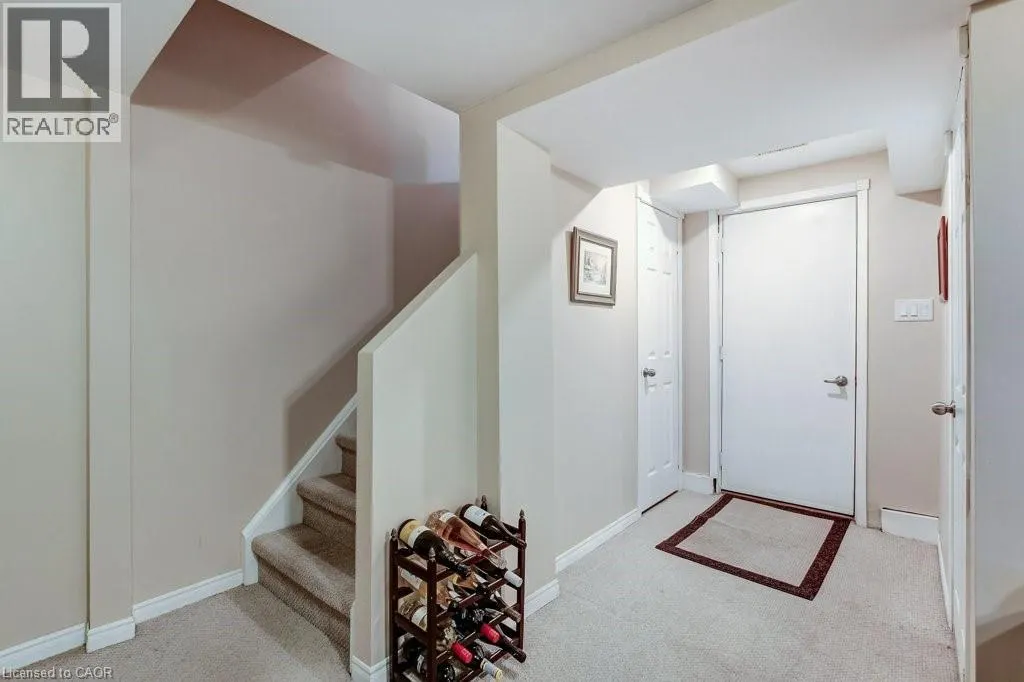4 EDGEWATER Drive