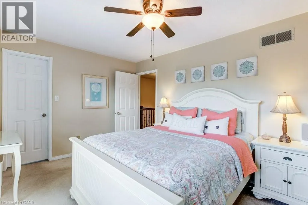 4 EDGEWATER Drive