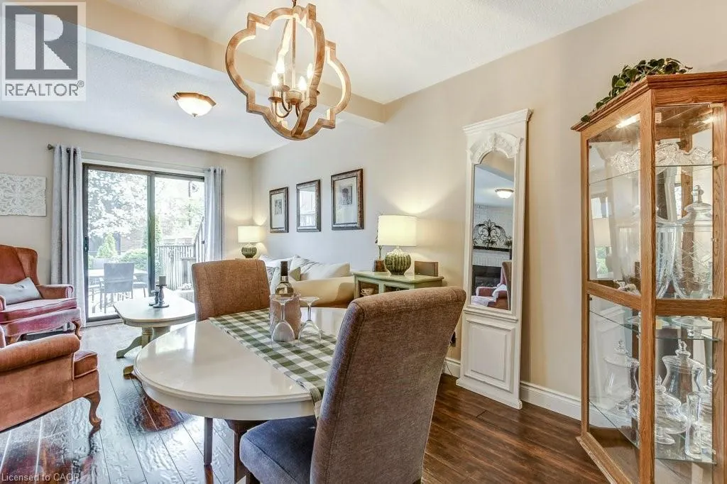 4 EDGEWATER Drive
