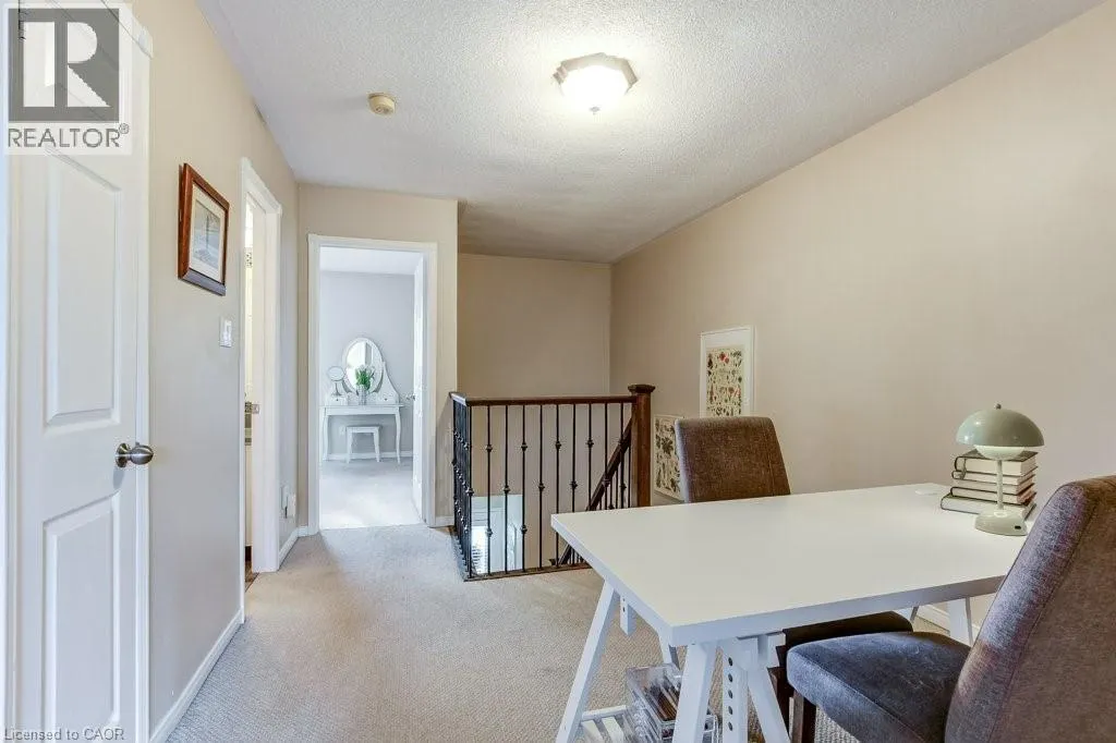 4 EDGEWATER Drive