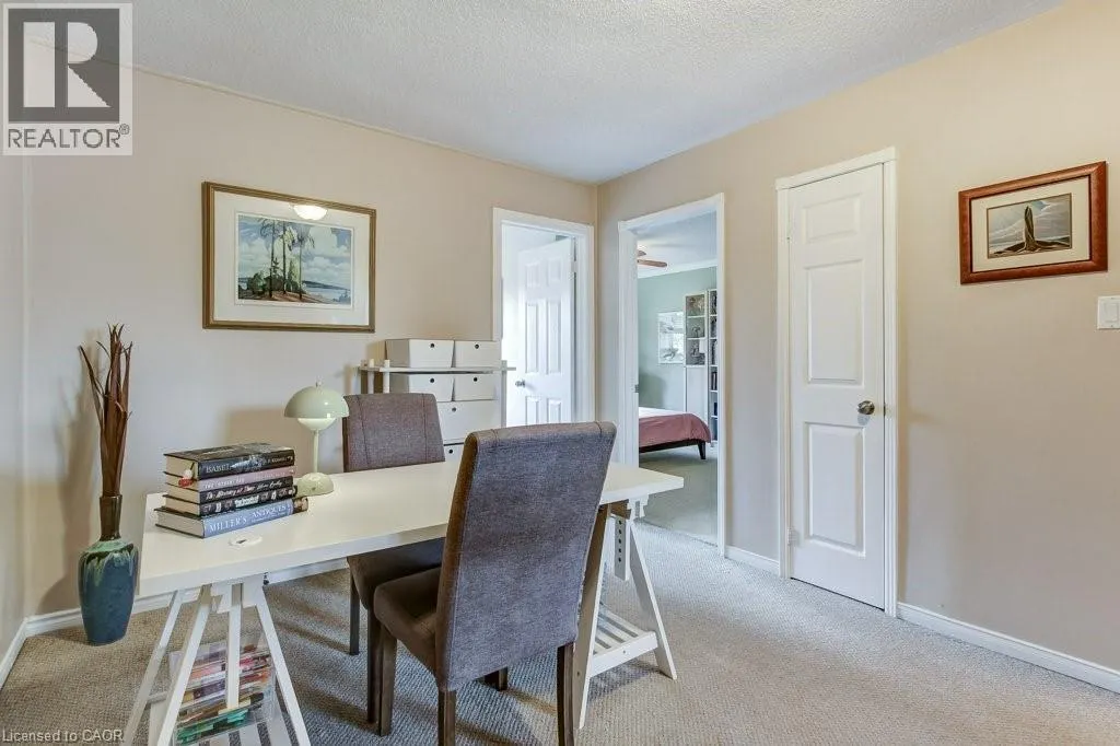 4 EDGEWATER Drive