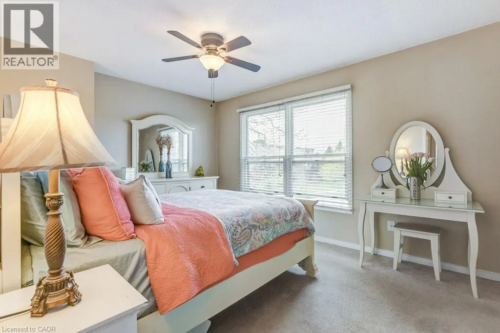4 EDGEWATER Drive
