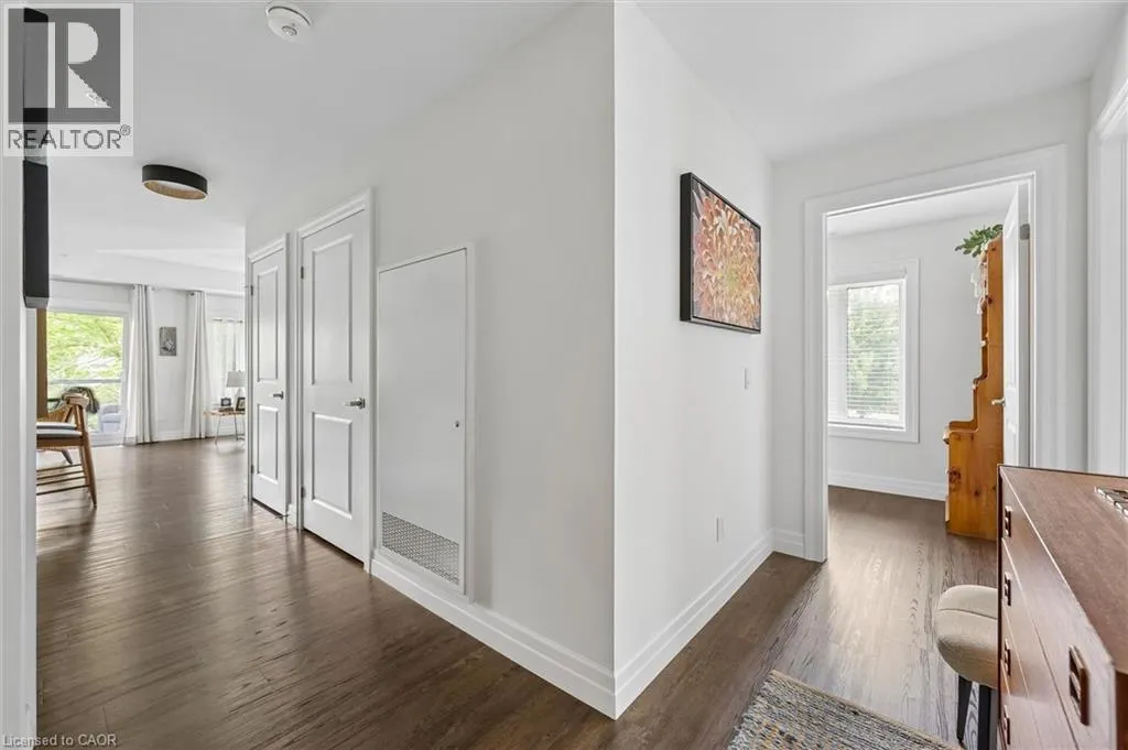 19 STUMPF Street Unit# 201 #201