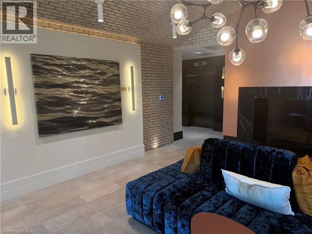 461 GREEN Road Unit# 306 #306