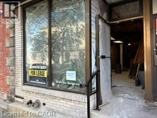 98 W KING Street W