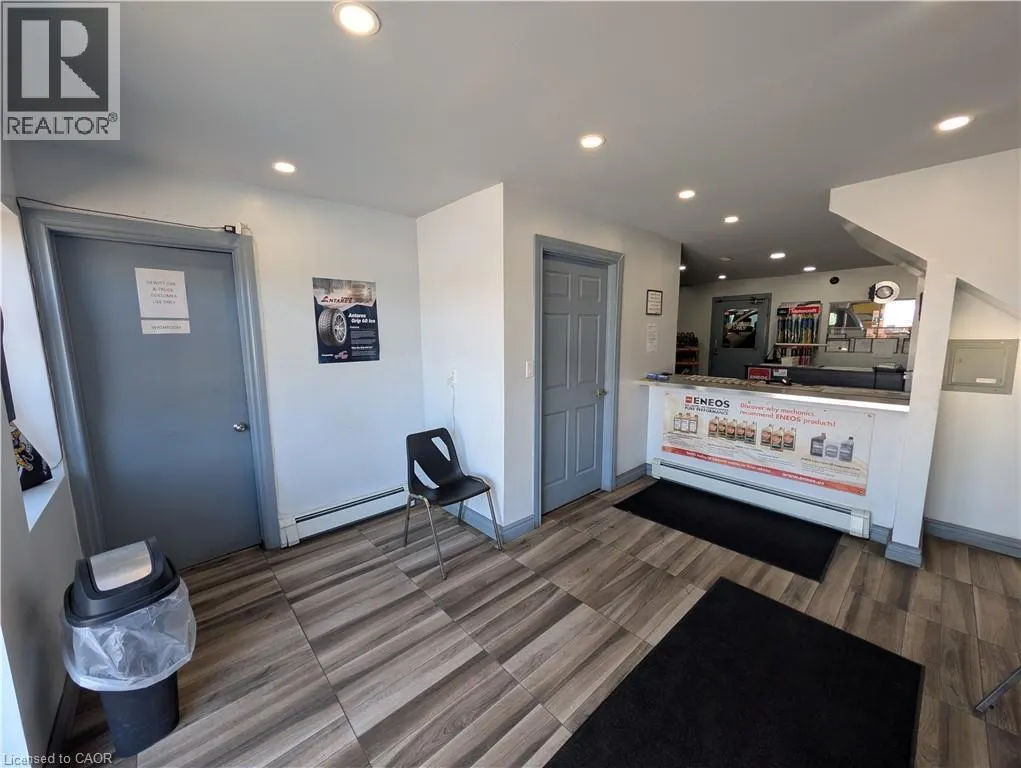 542-548 HIGHWAY 8