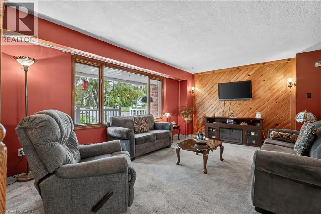 3294 SOUTH GRIMSBY ROAD 7