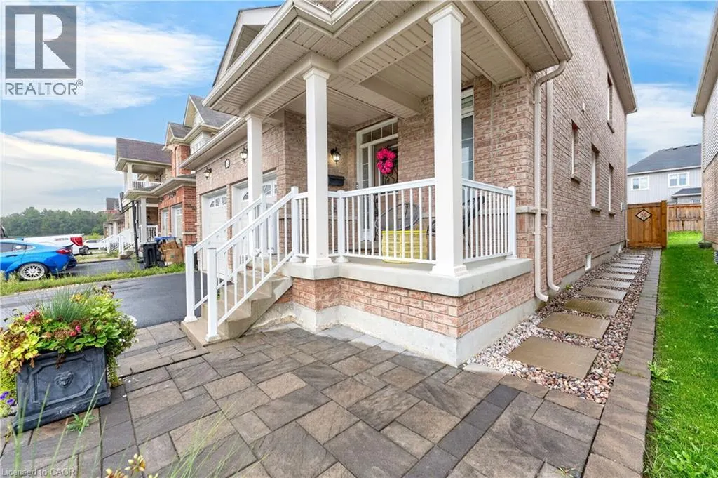 484 GREENWOOD Drive