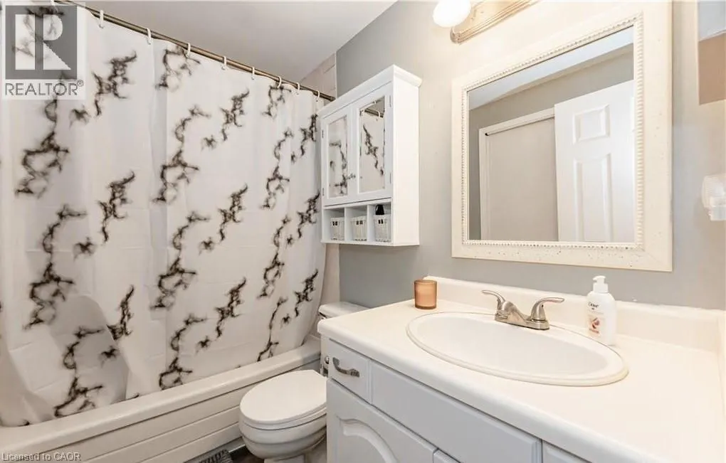 111 TRAYNOR Avenue Unit# 16 #16