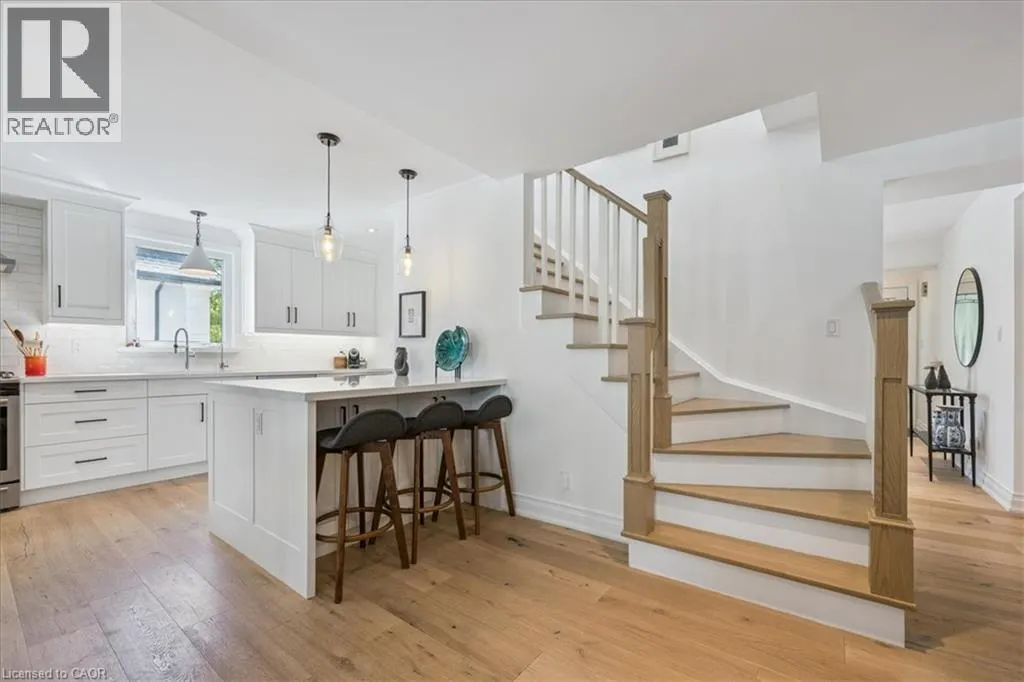 489 REBECCA Street