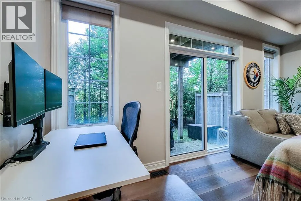 257 PARKSIDE Drive Unit# 16 #16