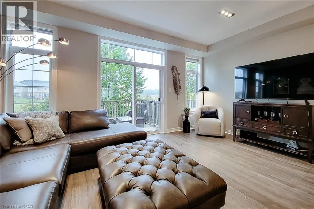 257 PARKSIDE Drive Unit# 16 #16