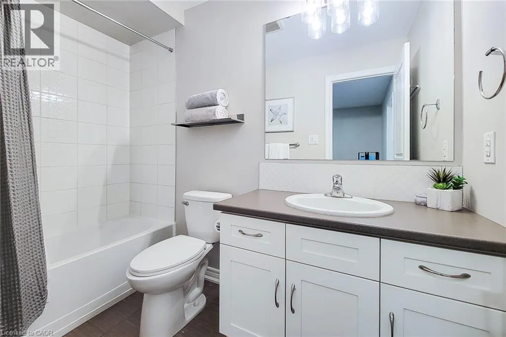 257 PARKSIDE Drive Unit# 16 #16