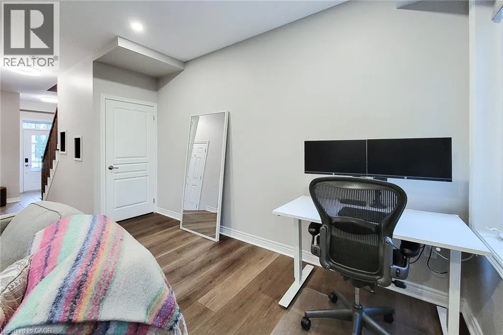 257 PARKSIDE Drive Unit# 16 #16