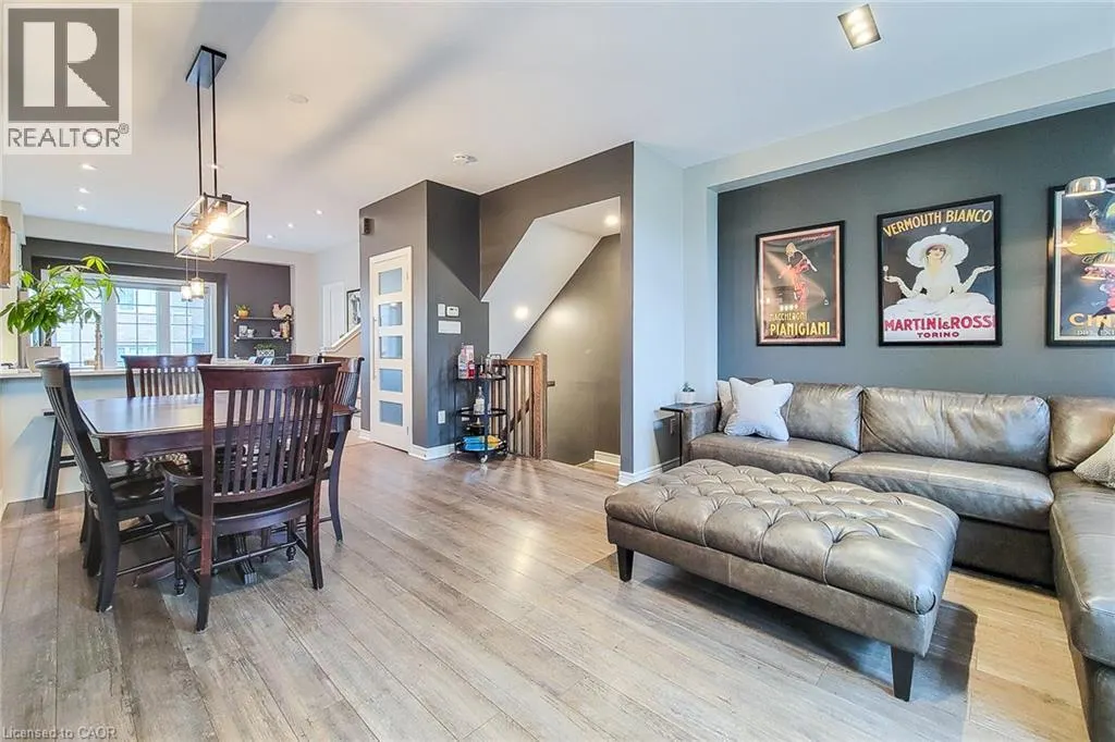 257 PARKSIDE Drive Unit# 16 #16