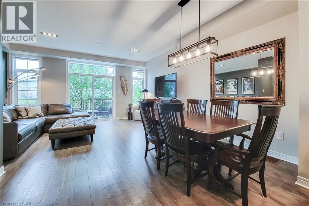257 PARKSIDE Drive Unit# 16 #16