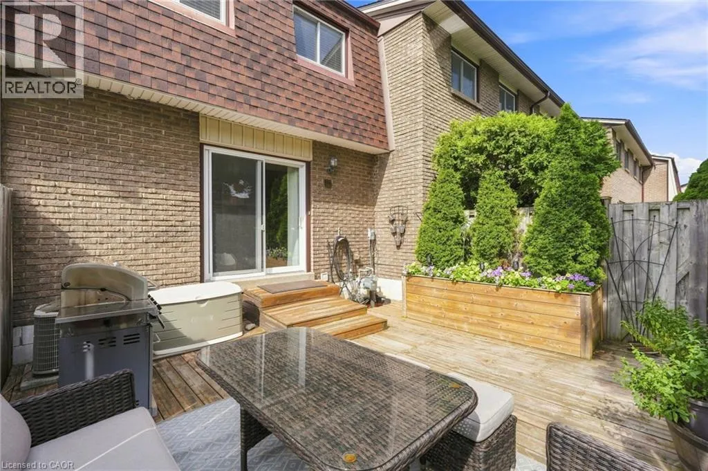 1115 PARAMOUNT Drive Unit# 50 #50