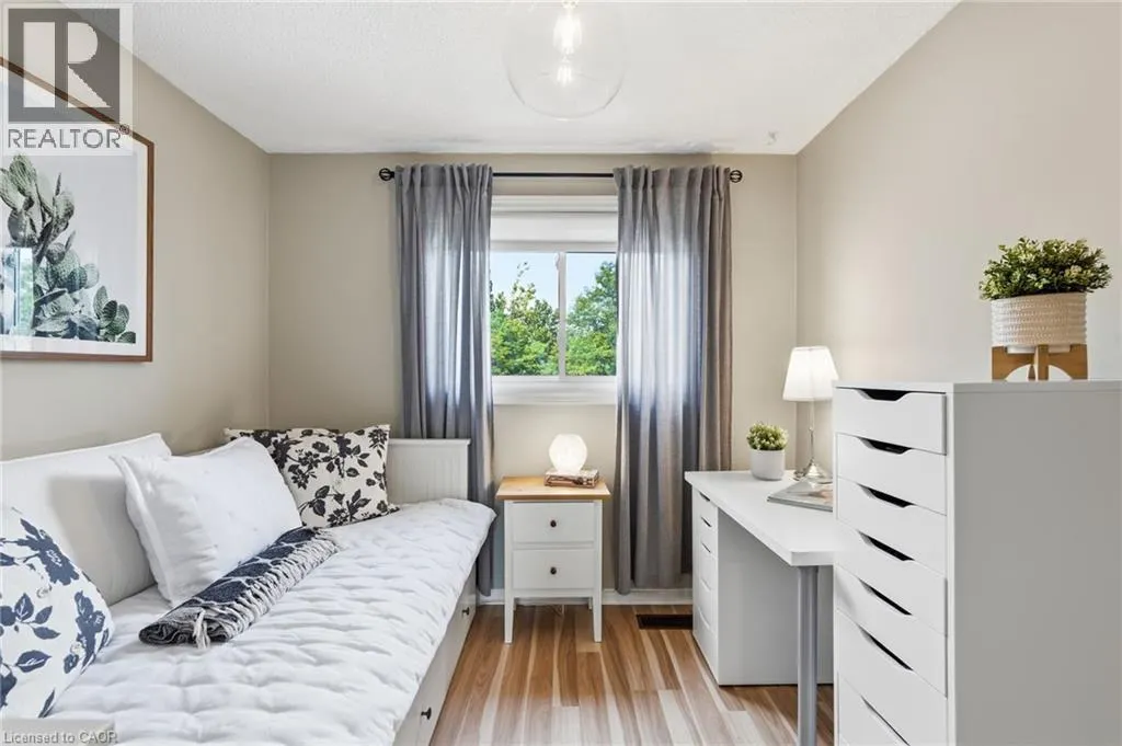 1115 PARAMOUNT Drive Unit# 50 #50