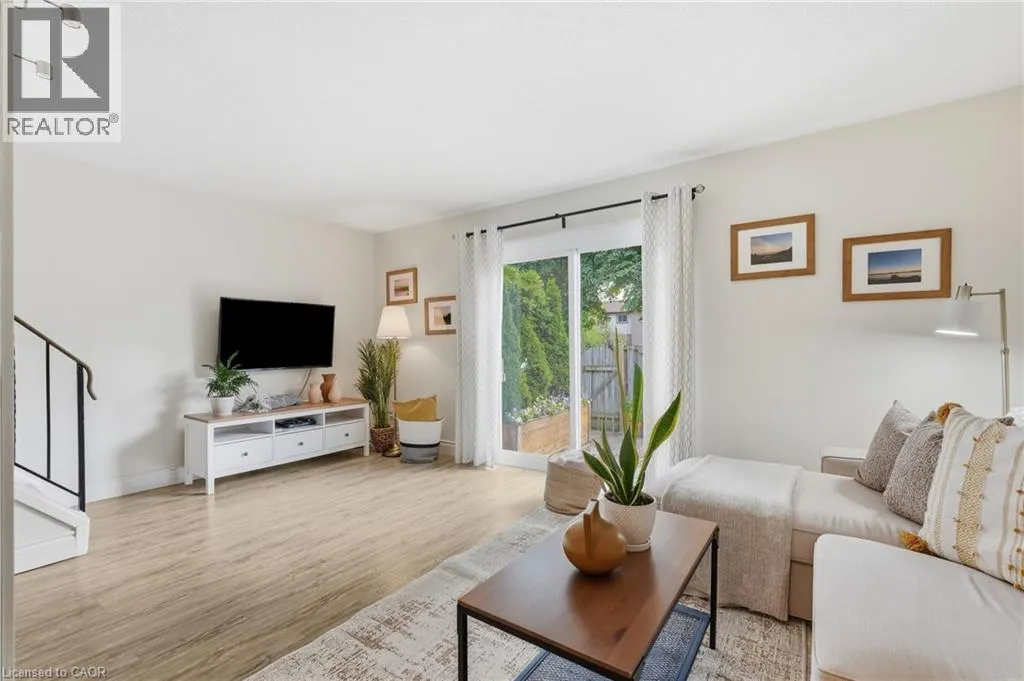 1115 PARAMOUNT Drive Unit# 50 #50