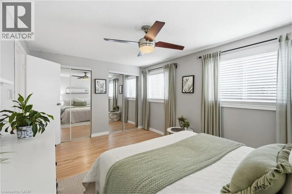 1115 PARAMOUNT Drive Unit# 50 #50