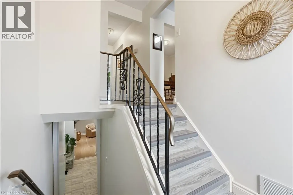 1115 PARAMOUNT Drive Unit# 50 #50