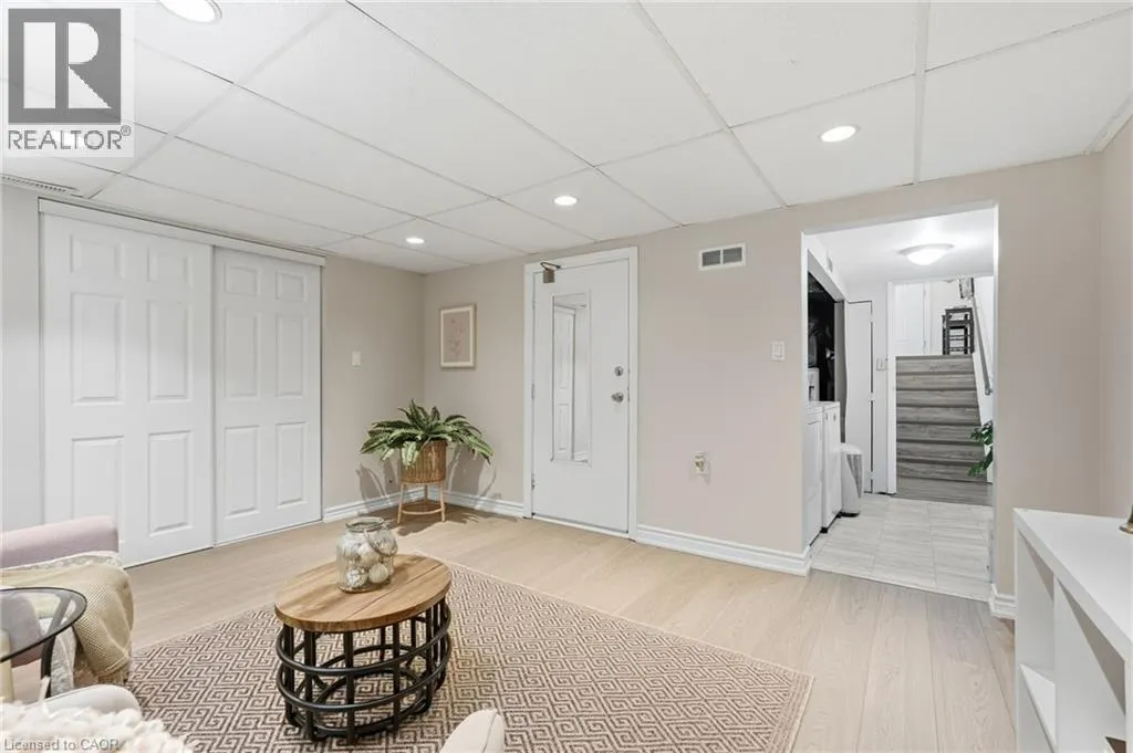 1115 PARAMOUNT Drive Unit# 50 #50