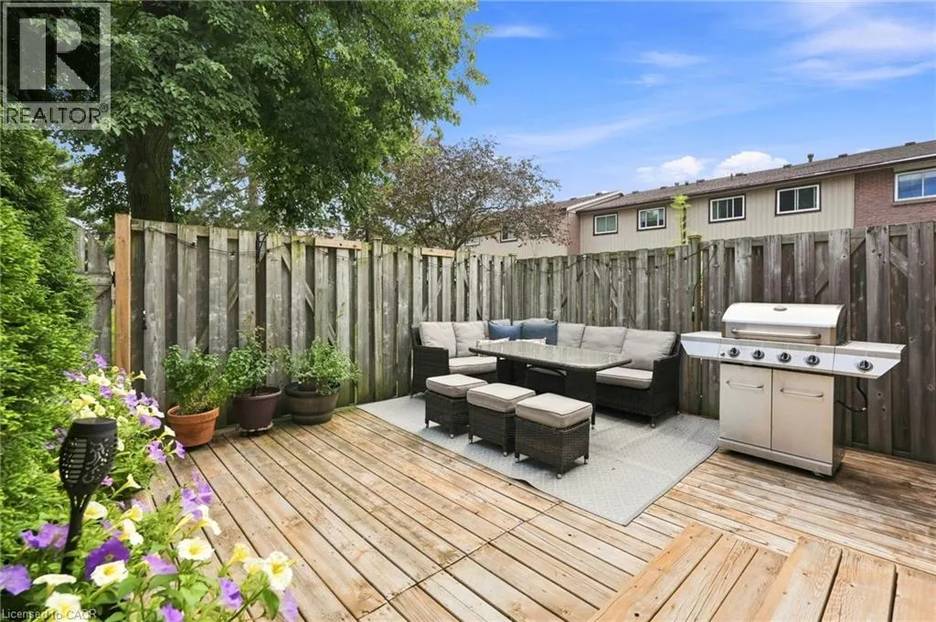1115 PARAMOUNT Drive Unit# 50 #50