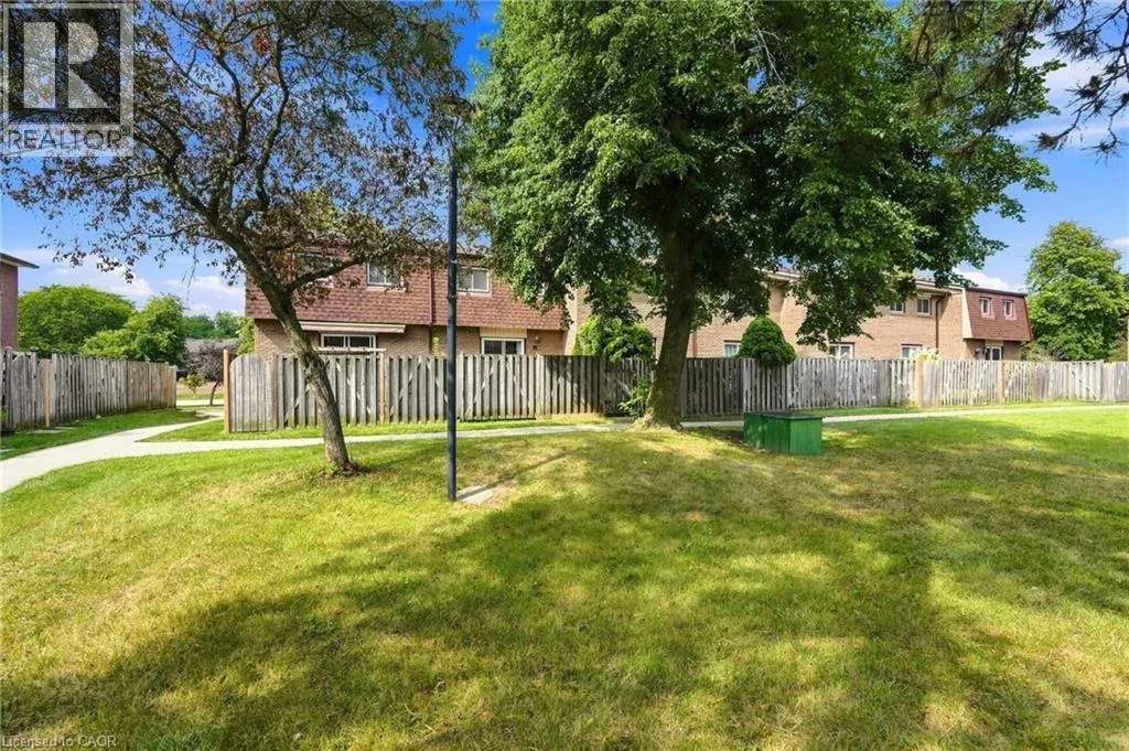 1115 PARAMOUNT Drive Unit# 50 #50