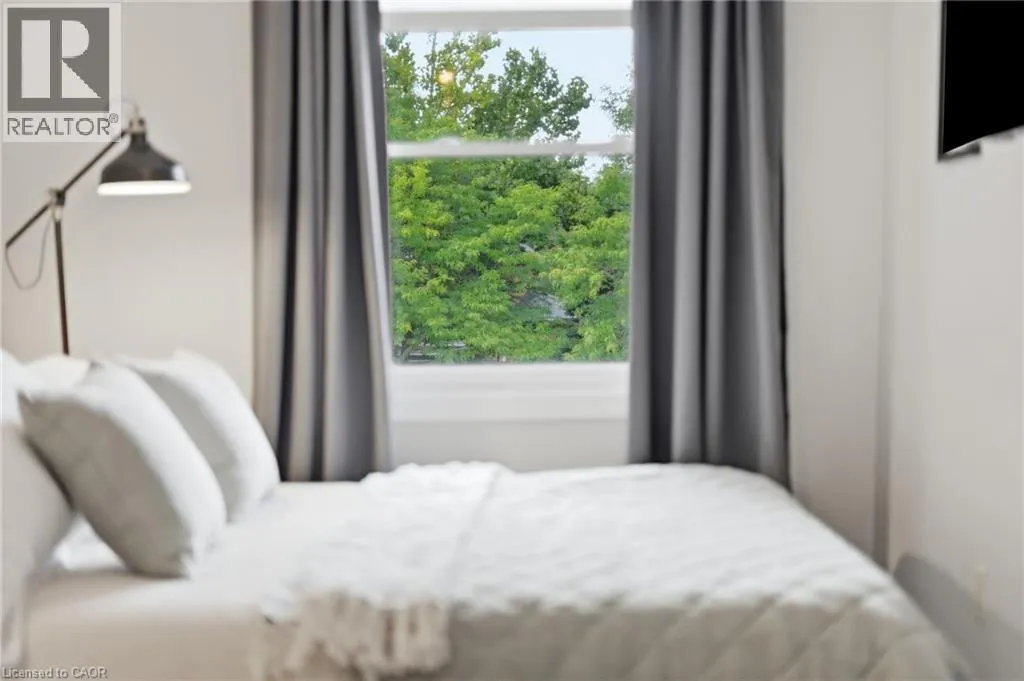 1115 PARAMOUNT Drive Unit# 50 #50
