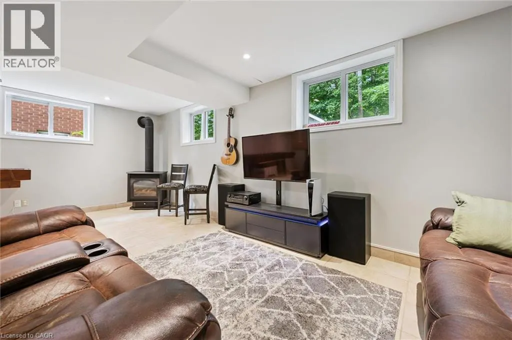 10 MERNER Place